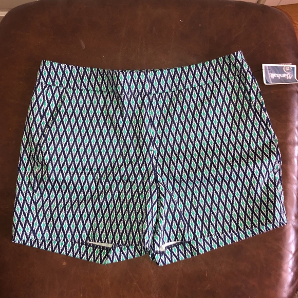 Kenar Women's Printed Shorts - Picture 2 of 3